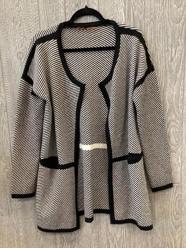 Sweater By Belldini In Black, Size: L