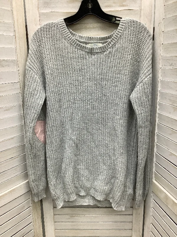 Sweater By Clothes Mentor In Grey, Size: S