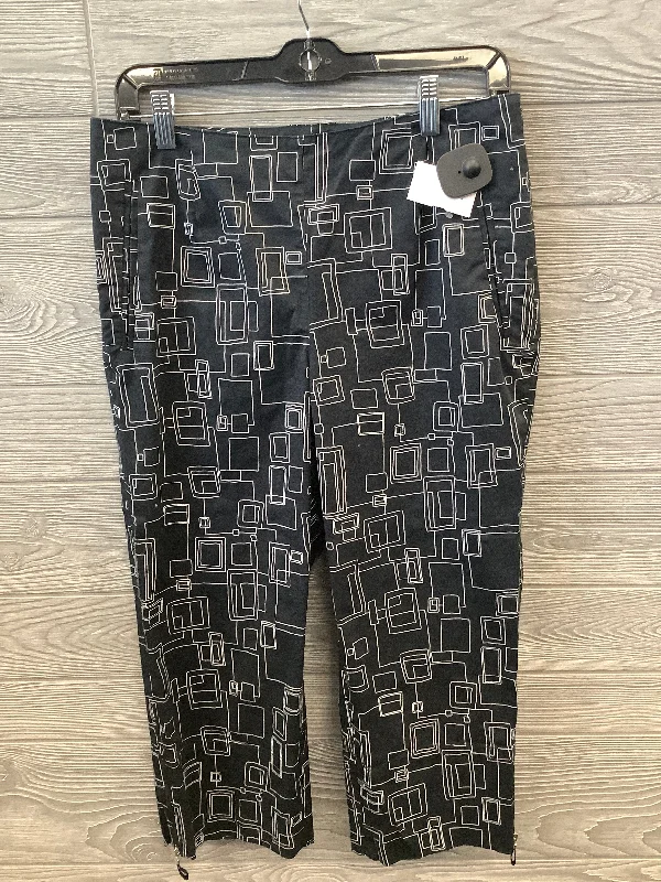 Capris By Liz Golf In Black, Size: 6