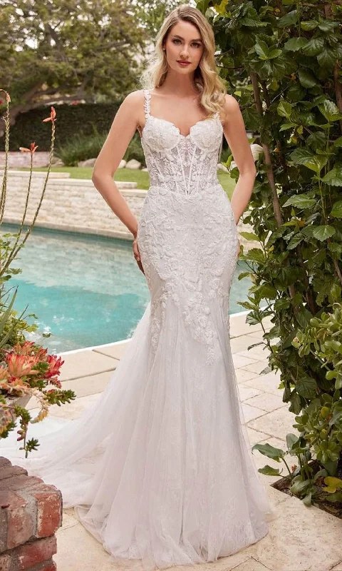 Ladivine CDS432W - Lace Bridal Gown