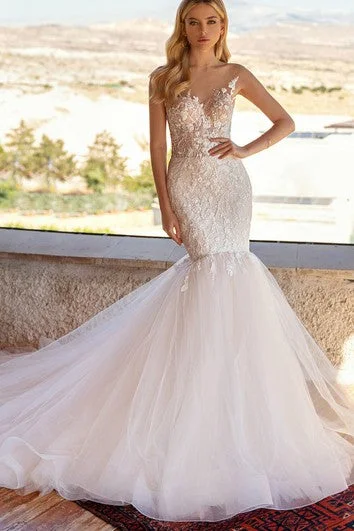 Romantic Mermaid Bateau Floor-length Sleeveless Lace Wedding Dress with Appliques